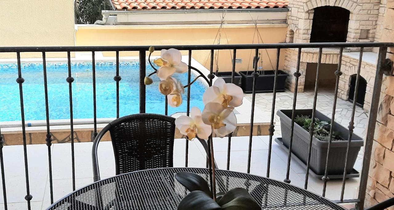 Traumferienwohnung Mit Privatem Pool & Gemuetlicher Grillecke Am Meer, Kroatien, Istrien, Liznjan Bei Medulin - Bester Urlaub An Der Adria, Fuer Paare Bagian luar foto